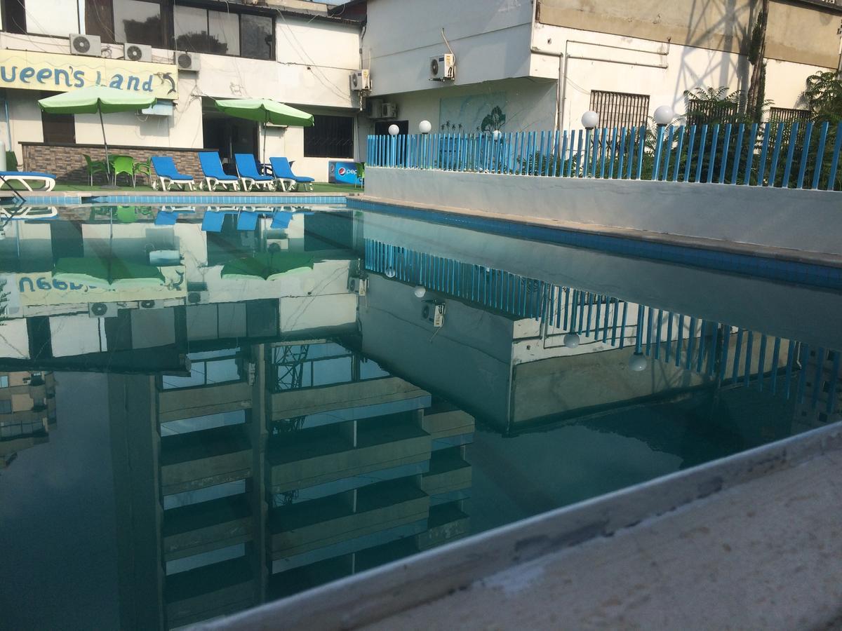 Queens Land Hotel Jounieh Exterior foto