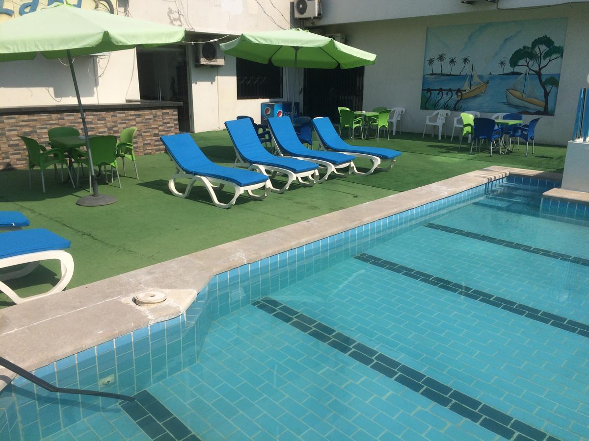 Queens Land Hotel Jounieh Exterior foto